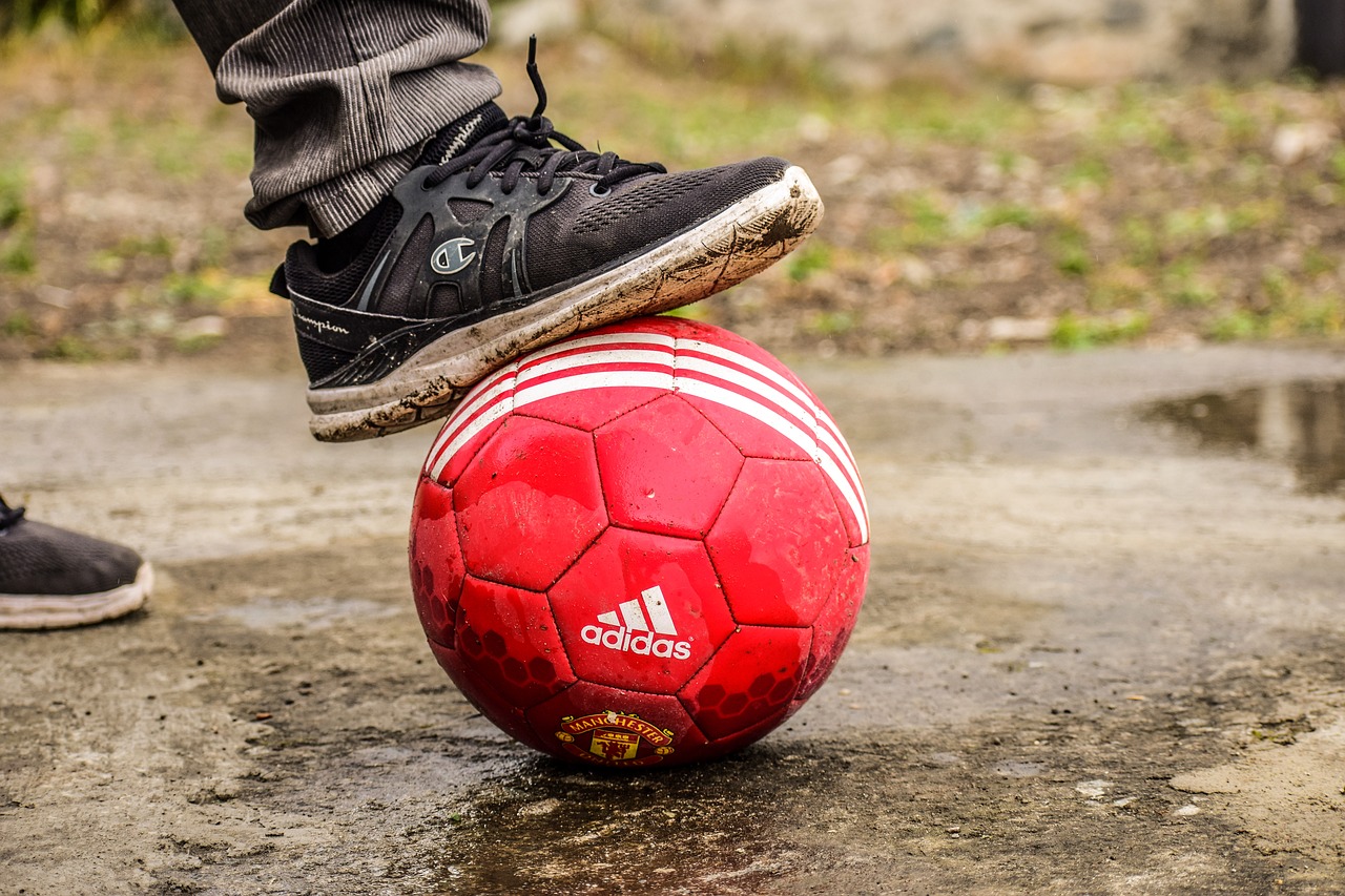 Wystrój pokoju małego fana piłki nożnej – kilka porad
