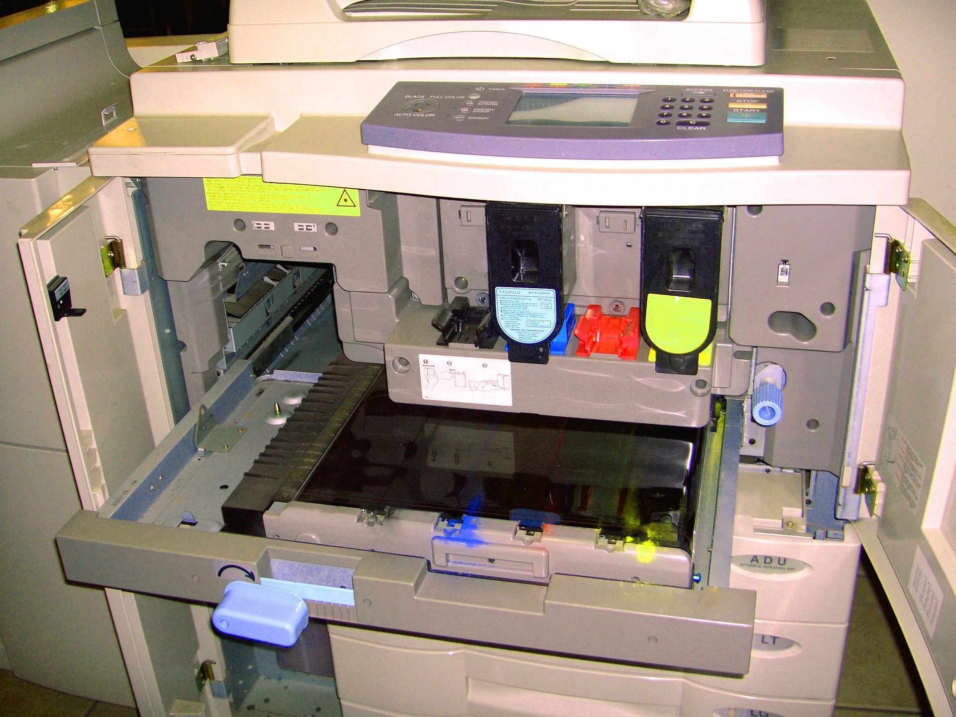 Zalety dzierżawy drukarek