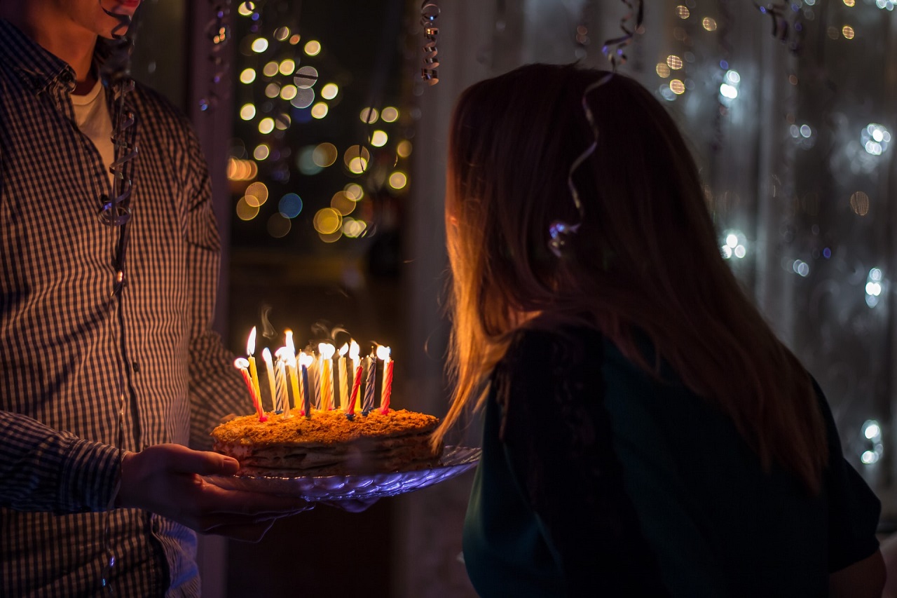 Organizacja urodzin – o tych elementach warto pamiętać