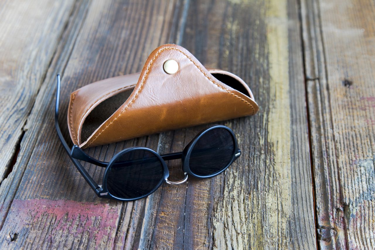 Okulary przeciwsłoneczne – jakie mają plusy?